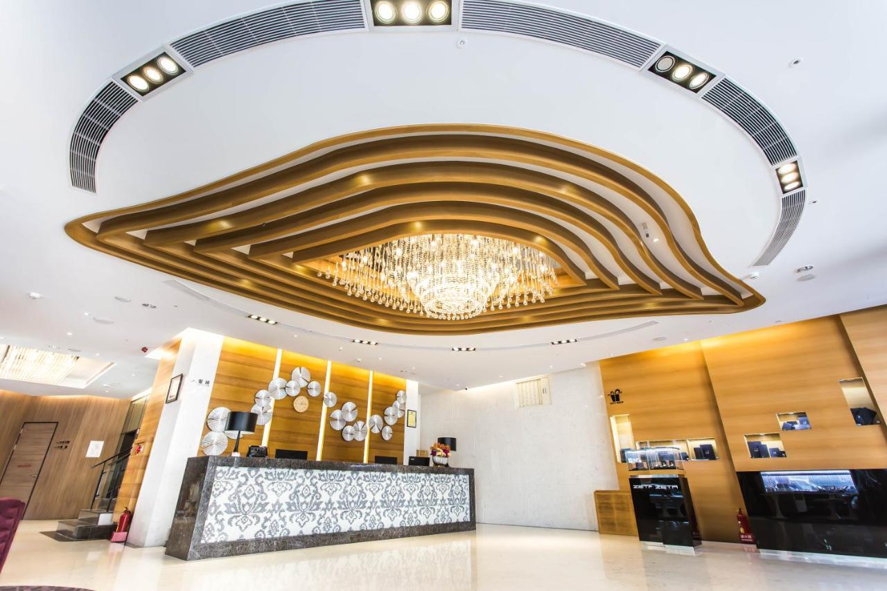 Royal Fine Hotel Гаосюн Екстер'єр фото