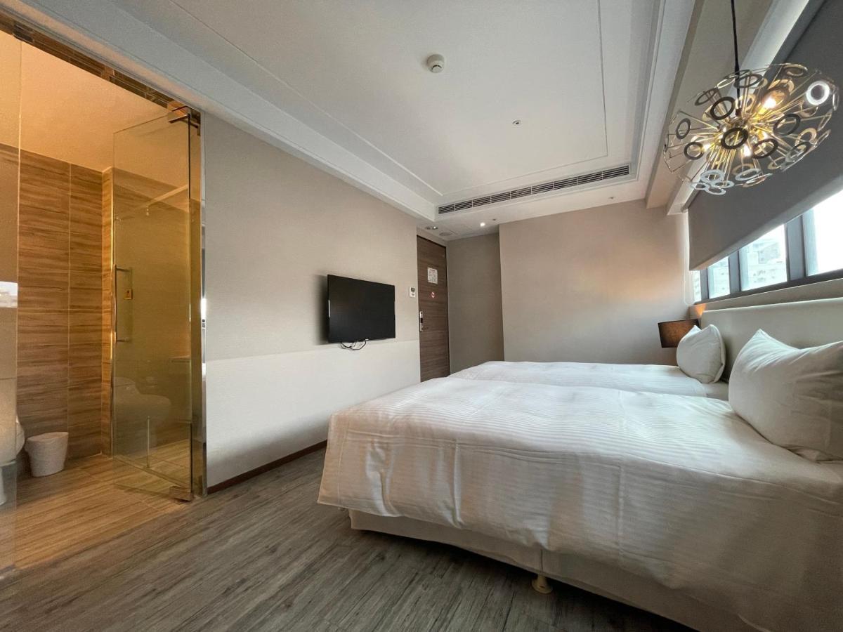Royal Fine Hotel Гаосюн Екстер'єр фото