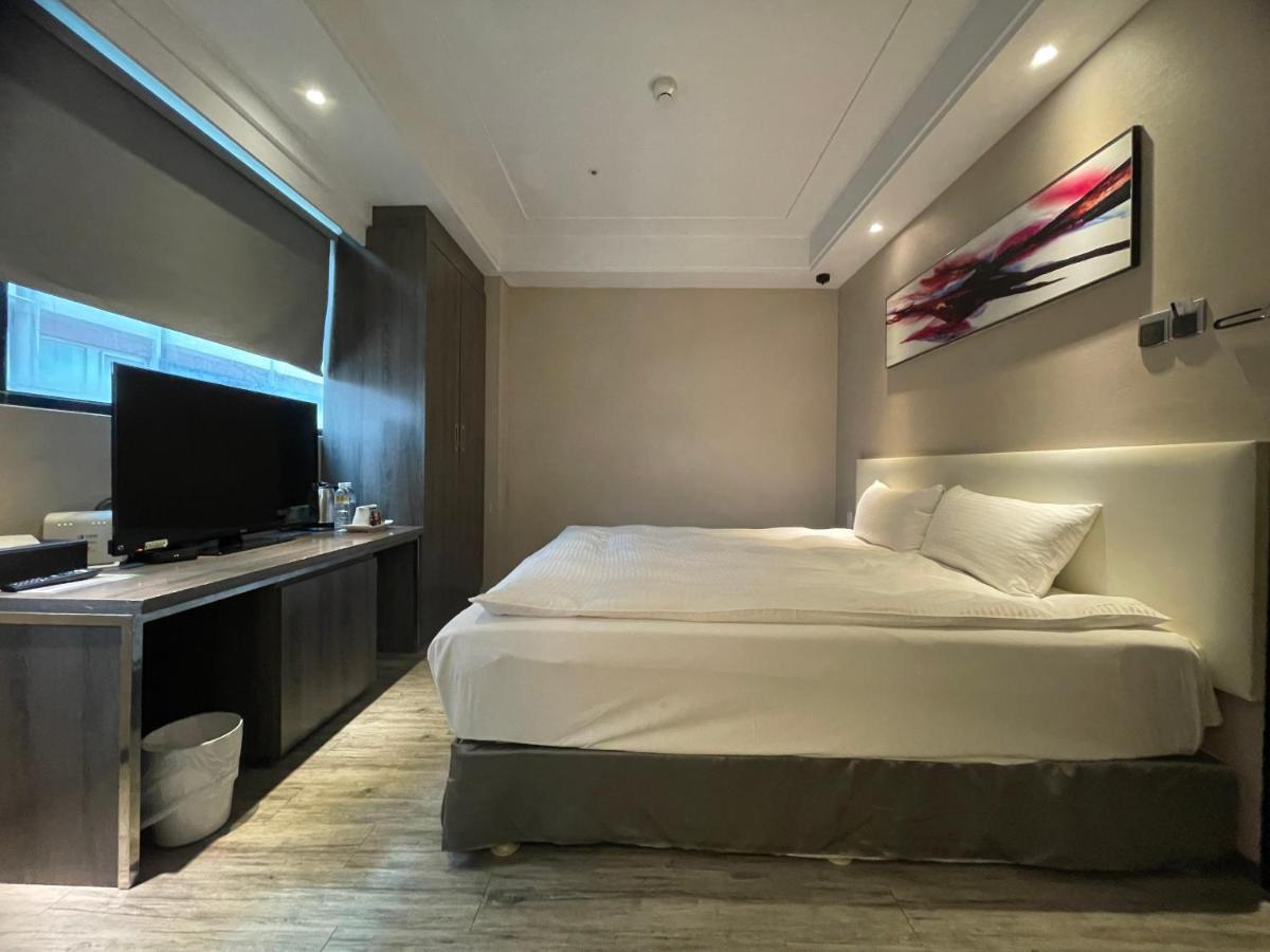 Royal Fine Hotel Гаосюн Екстер'єр фото