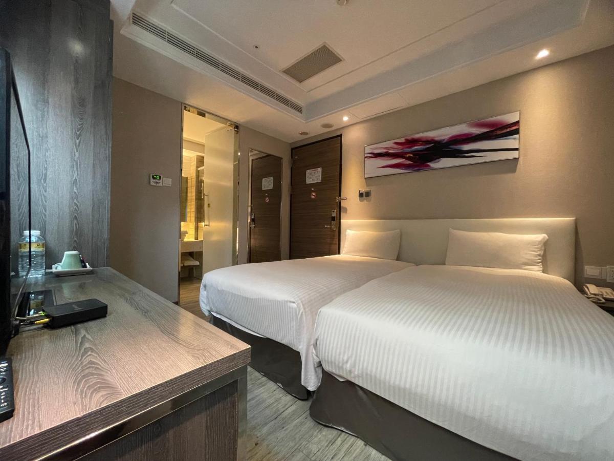 Royal Fine Hotel Гаосюн Екстер'єр фото