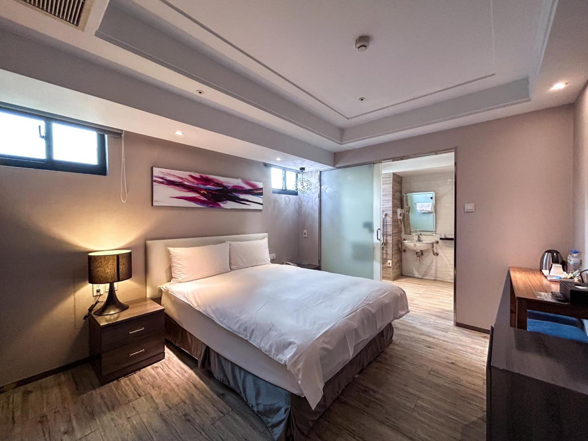 Royal Fine Hotel Гаосюн Екстер'єр фото